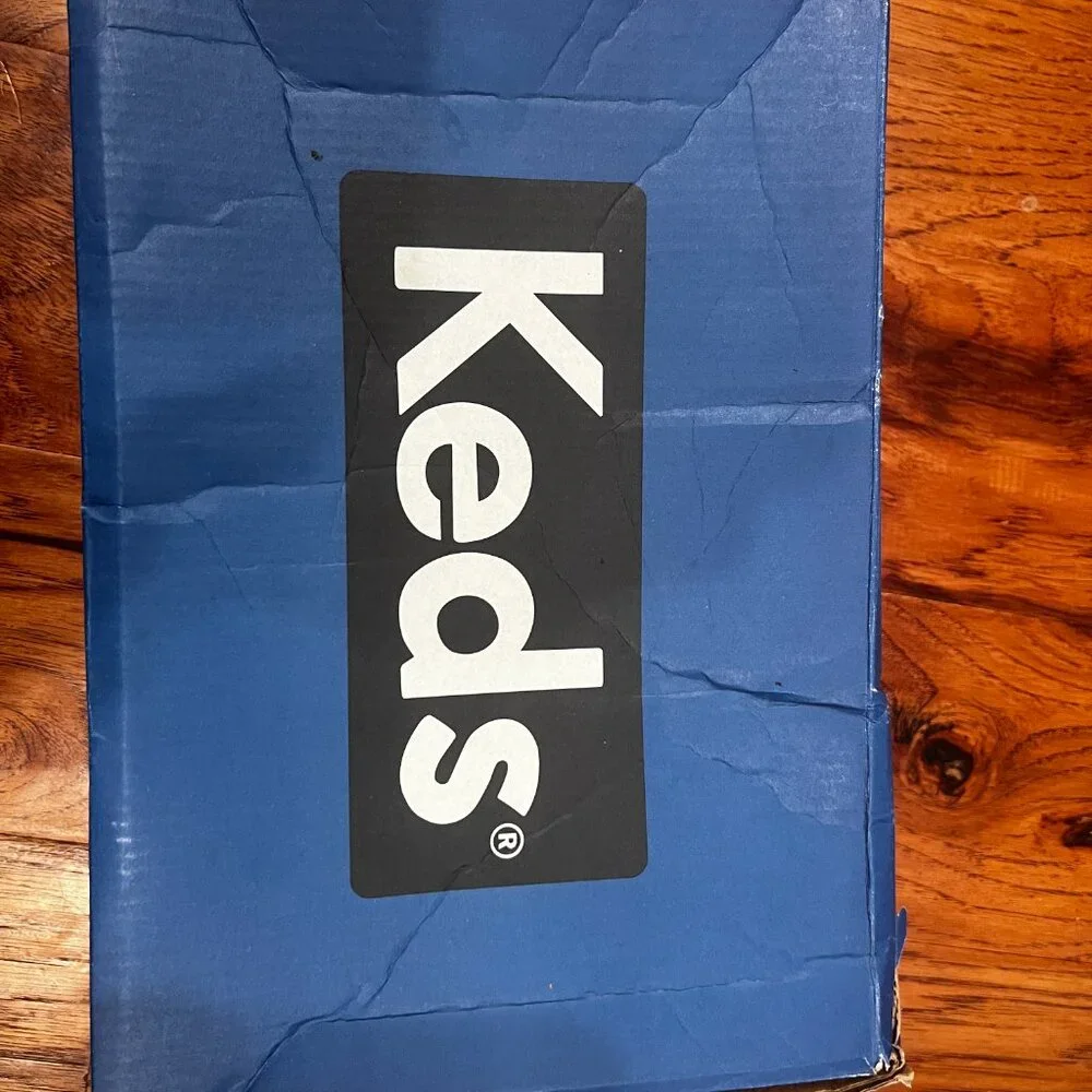 *BRAND NEW* KEDS shoes girls size 5 1/2 - Picture 2 of 12